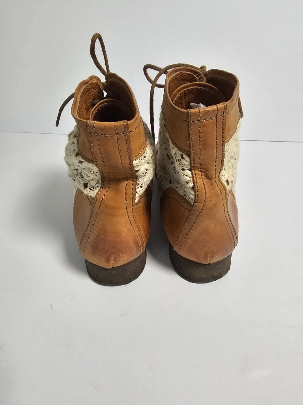 Steve Madden Thunder Bootie Crochet Leather Tan Granny Boho Prairie 8.5 - Picture 5 of 11